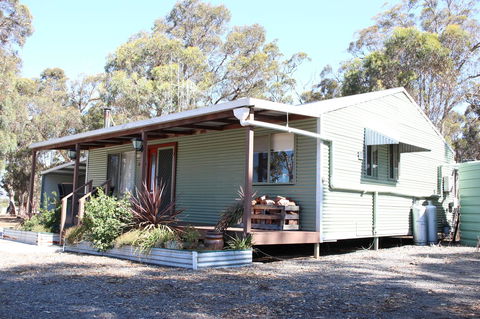 Kendenup Cottages And Lodge - Holiday Sunshine Coast 30