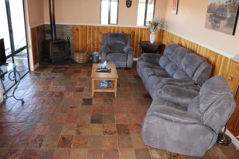 Kendenup Cottages And Lodge - Holiday Sunshine Coast 14