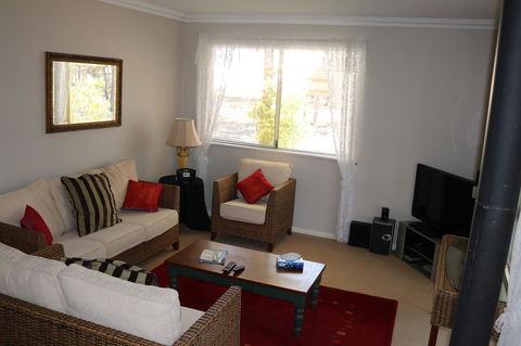 Kendenup Cottages And Lodge - Holiday Sunshine Coast 11