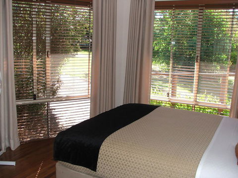 Celestine Retreat - Holiday Sunshine Coast 18