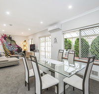 Luxury Federation Style Home - Sleeps 10 - Sunshine Coast Tourism