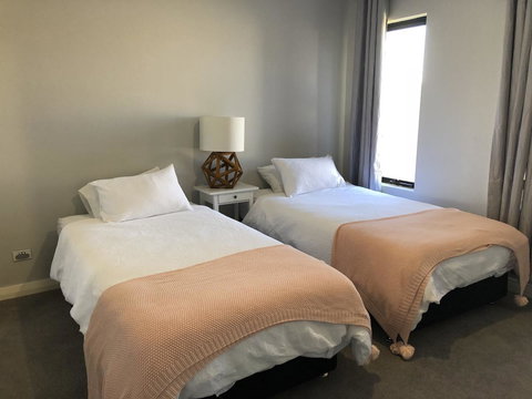 The Shak Kalbarri - Holiday Sunshine Coast 13