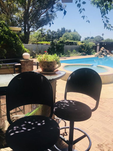 Swan Valley Rest Cottage - Sunshine Coast Tourism 12