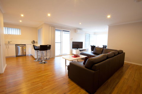 Cape Villas - Sunshine Coast Tourism 20