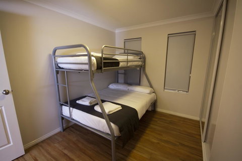 Cape Villas - Sunshine Coast Tourism 26