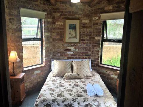 Beach House Dunsborough - Sunshine Coast Tourism 18