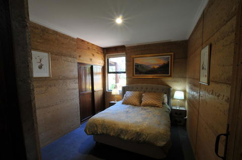 Beach House Dunsborough - Sunshine Coast Tourism 10