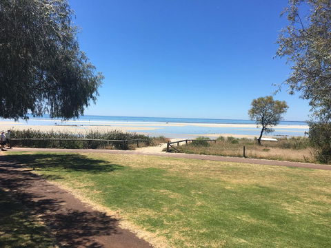 Beach House Dunsborough - Sunshine Coast Tourism 21