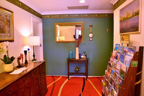 Palms Bed & Breakfast - Sunshine Coast Tourism 3