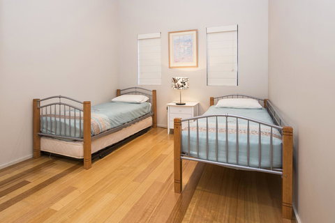 12/26 Yallingup Beach Road - Sunshine Coast Tourism 9