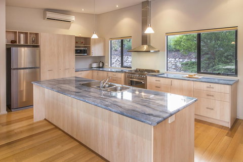 12/26 Yallingup Beach Road - Sunshine Coast Tourism 3