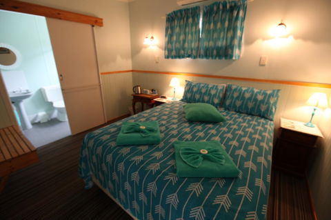 Jacaranda Guest House - Holiday Sunshine Coast 11
