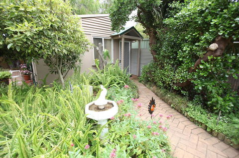 Jacaranda Guest House - Holiday Sunshine Coast 29