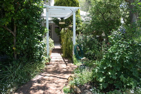Jacaranda Guest House - Holiday Sunshine Coast 39