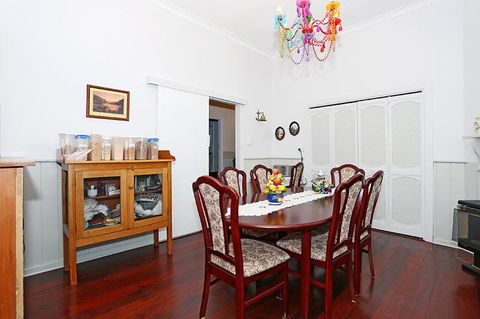 Jacaranda Guest House - Holiday Sunshine Coast 44