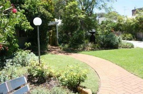 Jacaranda Guest House - Holiday Sunshine Coast 41