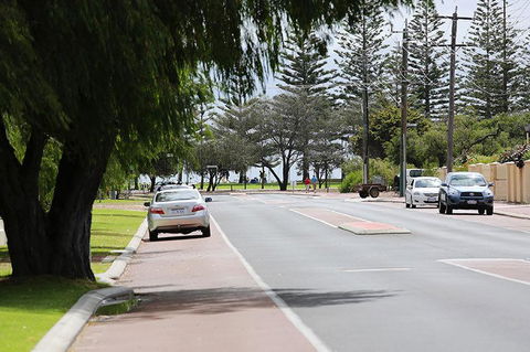 Jacaranda Guest House - Holiday Sunshine Coast 42