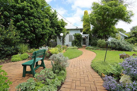 Jacaranda Guest House - Holiday Sunshine Coast 38
