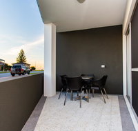 Reflections By Rockingham Apartments - Holiday Sunshine Coast