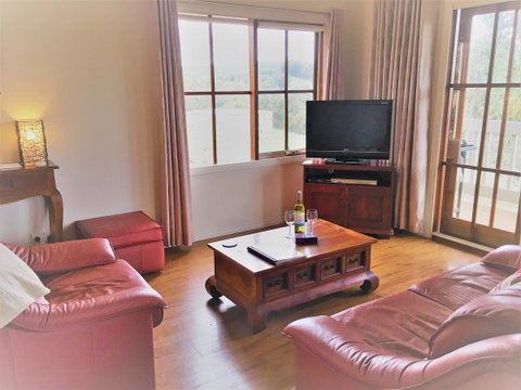 Balingup Highview Chalets - Holiday Sunshine Coast 7