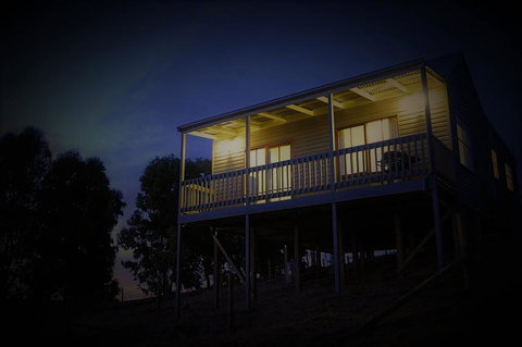 Balingup Highview Chalets - Holiday Sunshine Coast 26
