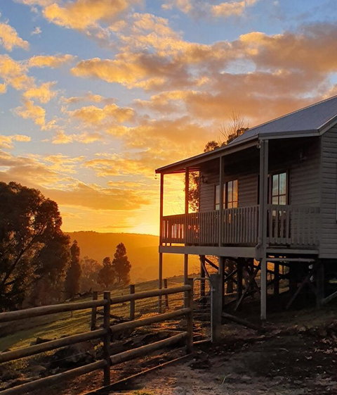 Balingup Highview Chalets - Holiday Sunshine Coast 9