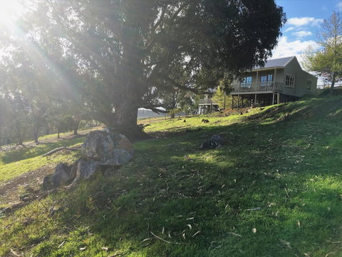 Balingup Highview Chalets - Holiday Sunshine Coast 18