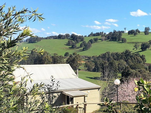 Balingup Highview Chalets - Holiday Sunshine Coast 37