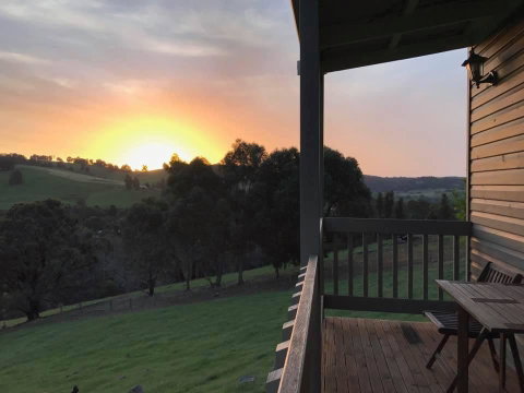 Balingup Highview Chalets - Holiday Sunshine Coast 11