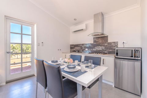 'Bindoon Valley Escape' Cottage - Sunshine Coast Tourism 1