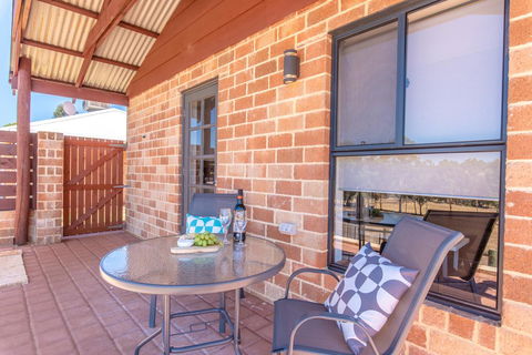 'Bindoon Valley Escape' Cottage - Sunshine Coast Tourism 6