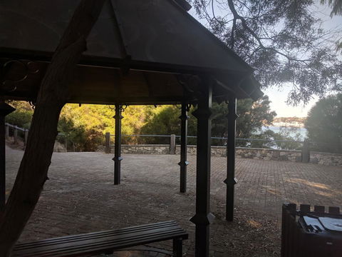 Riverside Retreat - Sunshine Coast Tourism 12