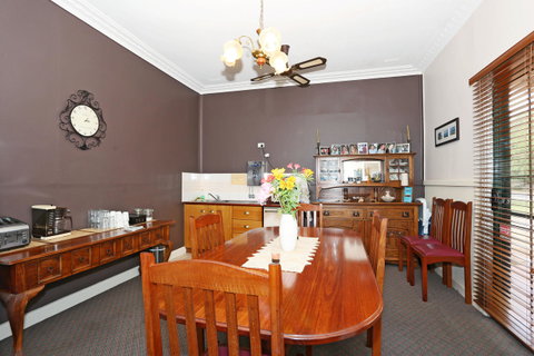 Busselton Guest House - Sunshine Coast Tourism 23