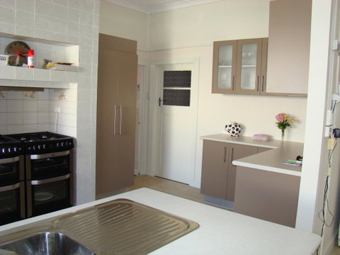 Busselton Guest House - Sunshine Coast Tourism 24