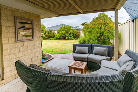 Indoyo Retreat - Sunshine Coast Tourism 13