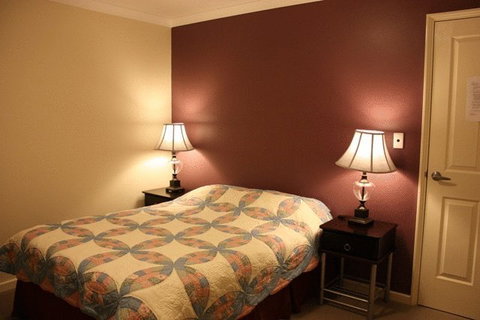 Arcadian Bed & Breakfast - Sunshine Coast Tourism 17