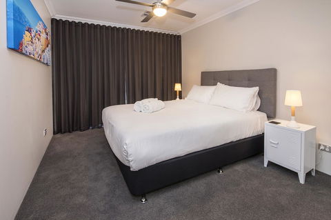 15 Cabot Close - Sunshine Coast Tourism 8