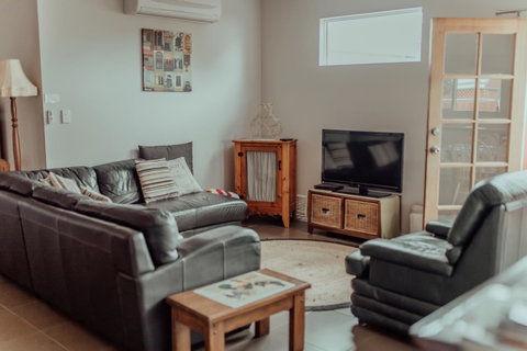 Bluebird Cottage - Sunshine Coast Tourism 18