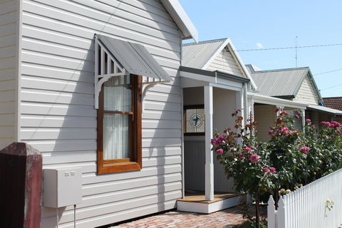 Bluebird Cottage - Sunshine Coast Tourism 31