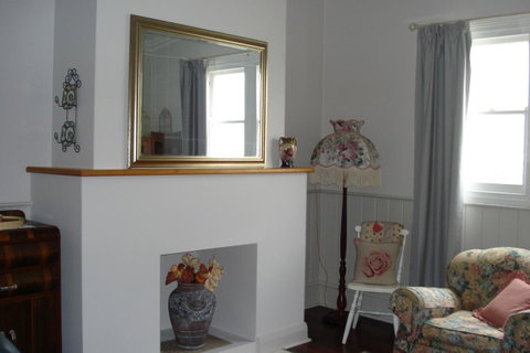 Bluebird Cottage - Sunshine Coast Tourism 8