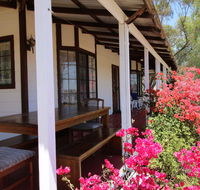 Daisy Cottage - Holiday Sunshine Coast