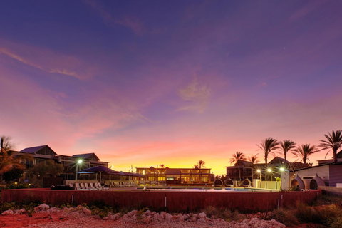 Mantarays Ningaloo Beach Resort - Sunshine Coast Tourism 8