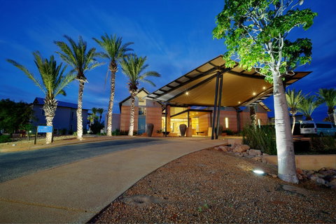 Mantarays Ningaloo Beach Resort - Sunshine Coast Tourism 10