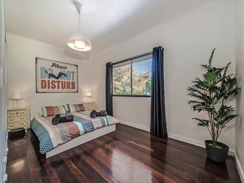 Panoramique Holiday Home With A View - Holiday Sunshine Coast 13