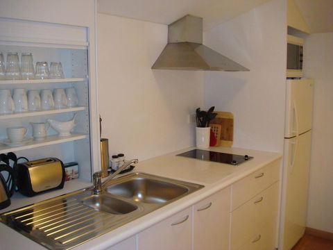 Fremantle Beach Studio - Holiday Sunshine Coast 3