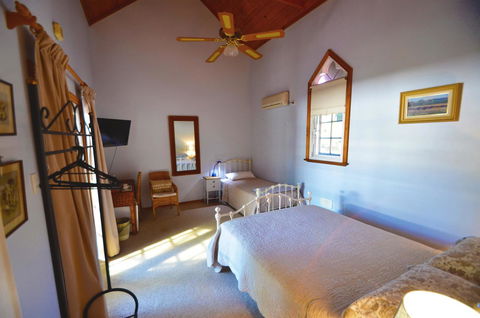 RoseMoore Bed & Breakfast - Sunshine Coast Tourism 9