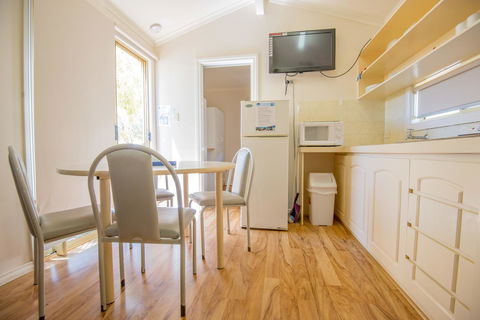 RAC Exmouth Cape Holiday Park - Sunshine Coast Tourism 3