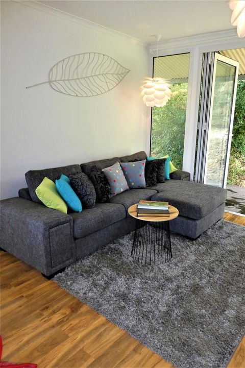 Treetops Cottage - Sunshine Coast Tourism 17