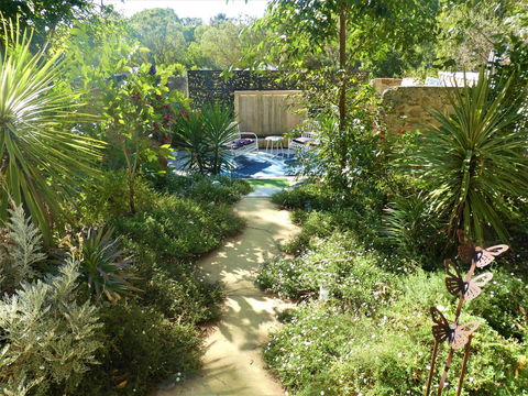 Treetops Cottage - Sunshine Coast Tourism 12
