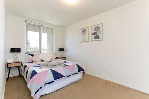 SEA BREEZE â€“ Between Cottesloe Beach & Swan River - Sunshine Coast Tourism 6